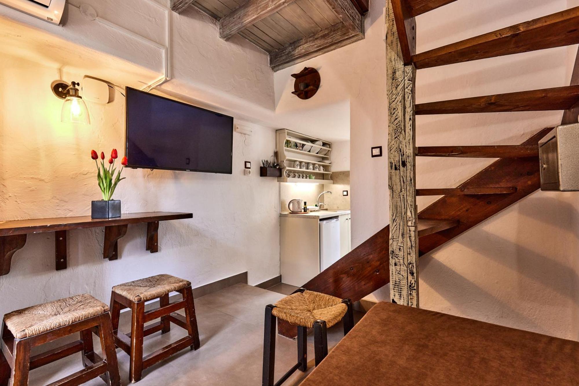Mila Malia Studios Hotel Exterior photo
