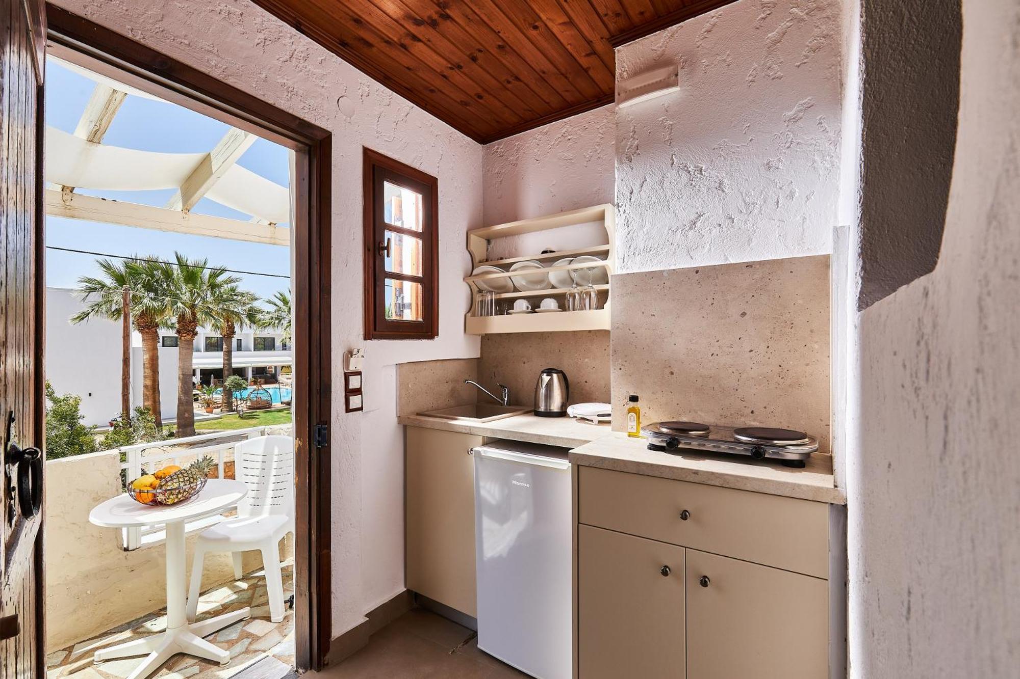 Mila Malia Studios Hotel Exterior photo